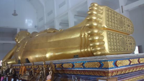 วัดไผ่ล้อม
